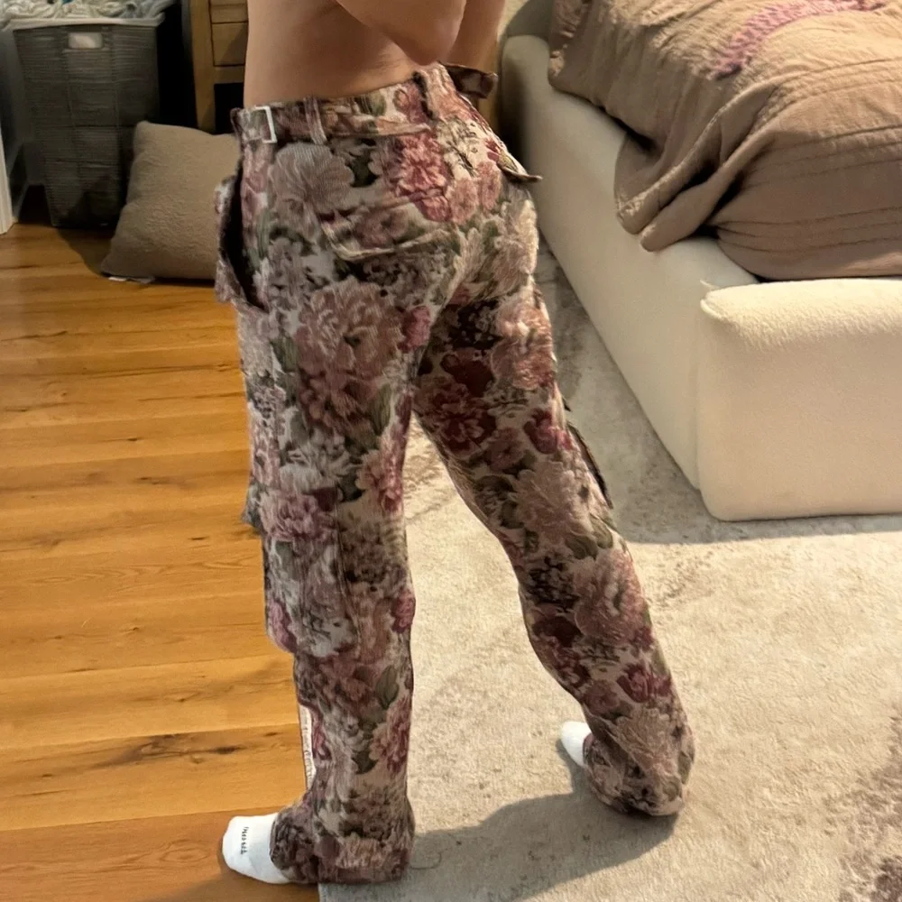 Floral jacquard Cargo Pants - Picture 4 of 7